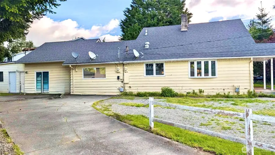 3610 S 173rd Street, Seatac, WA 98188 - #3