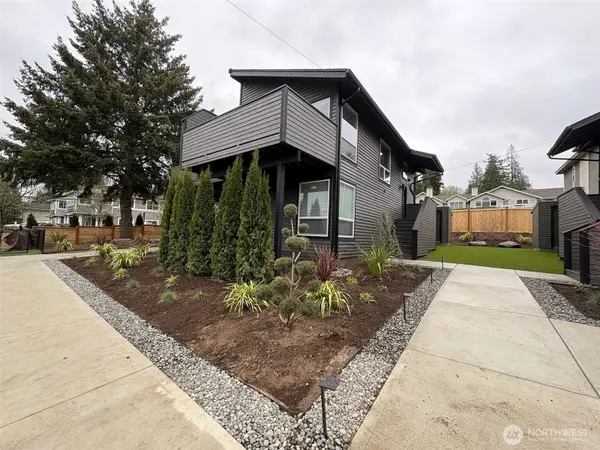 906 6th Street S, Kirkland, WA 98033