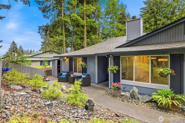 519 S 321st Street #6D, Federal Way, WA 98003