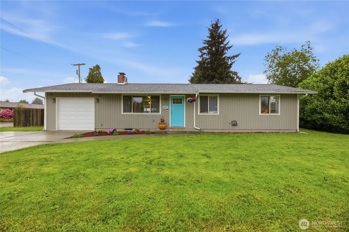 601 172nd St E, Spanaway, WA 98387 - #1