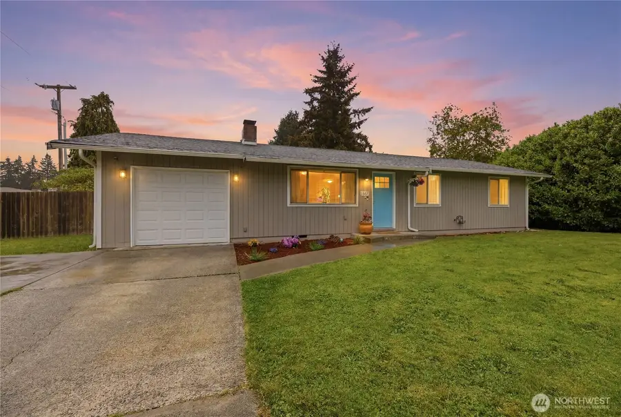 601 172nd St E, Spanaway, WA 98387 - #2
