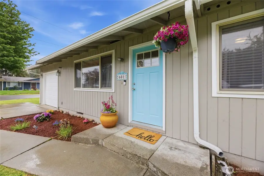 601 172nd St E, Spanaway, WA 98387 - #3