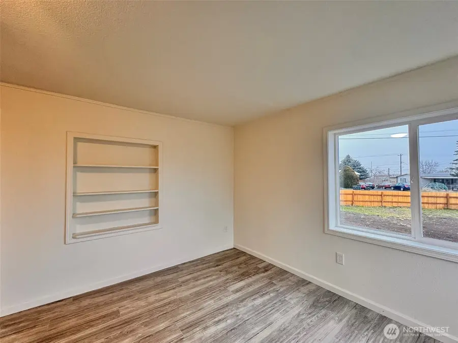 9840 Olympic Drive Ne, Moses Lake, WA 98837 - #3