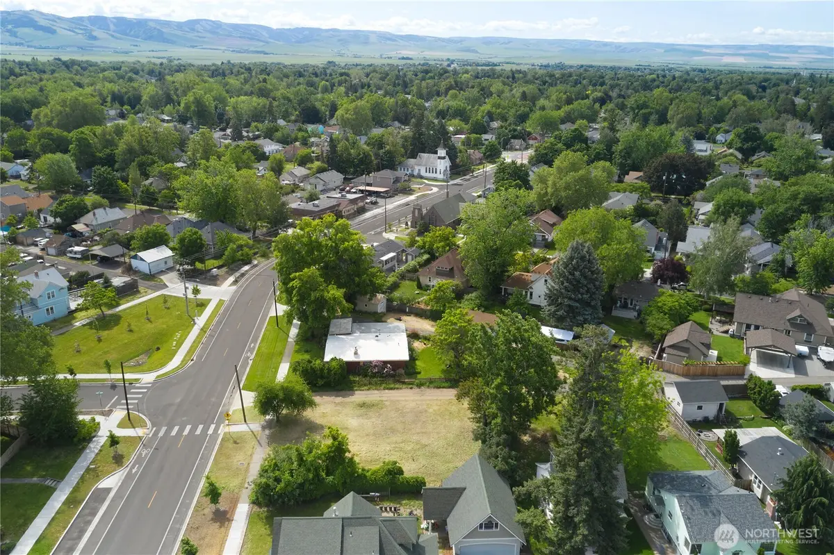 712 S Park Street, Walla Walla, WA 99362 - #1