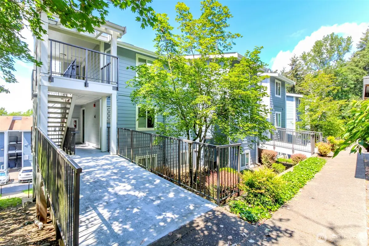 2431 S 248th Street #C21, Kent, WA 98032 - #1