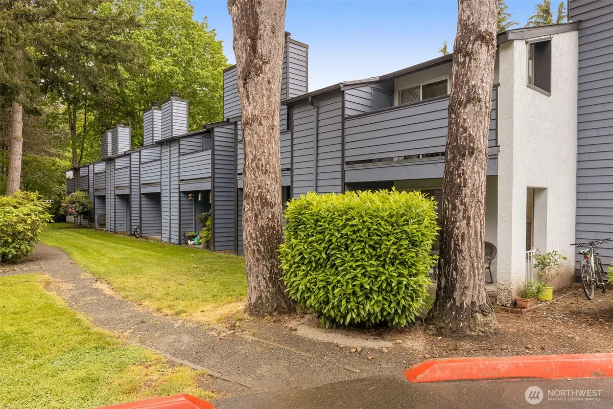 280 Newport Wy Nw Nw #B15, Issaquah, WA 98027 - #1