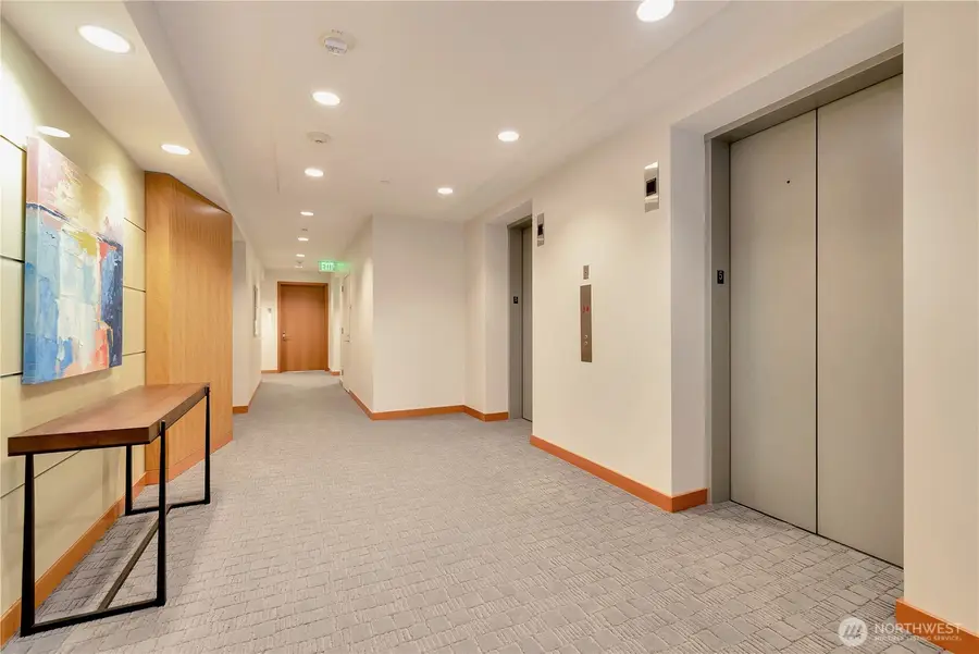 909 5th Ave #502, Seattle, WA 98104 - #3