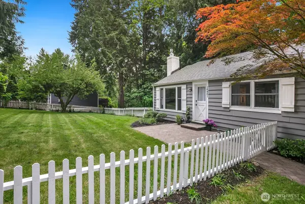 14841 88th Avenue Ne, Kenmore, WA 98028