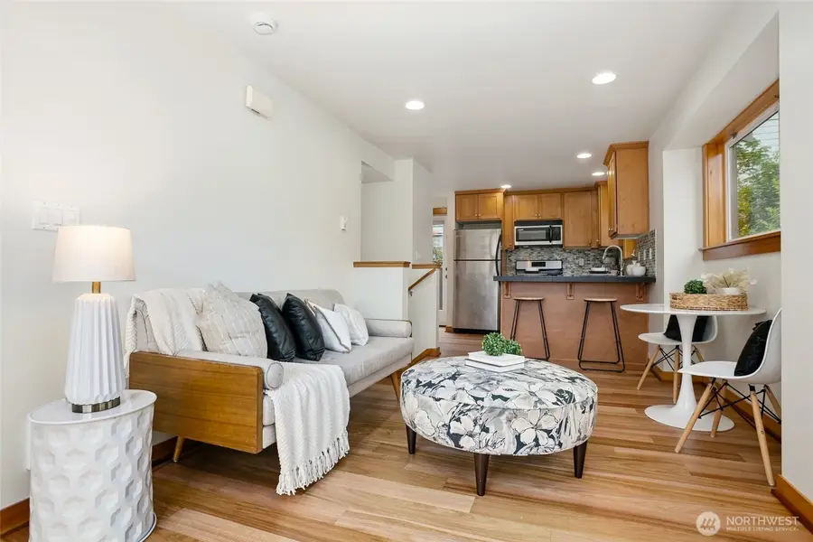 9243 35th Avenue Sw #C, Seattle, WA 98126 - #3