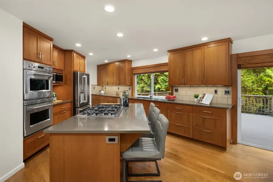 5889 NW Lac Leman Drive, Issaquah, WA 98027 - #3