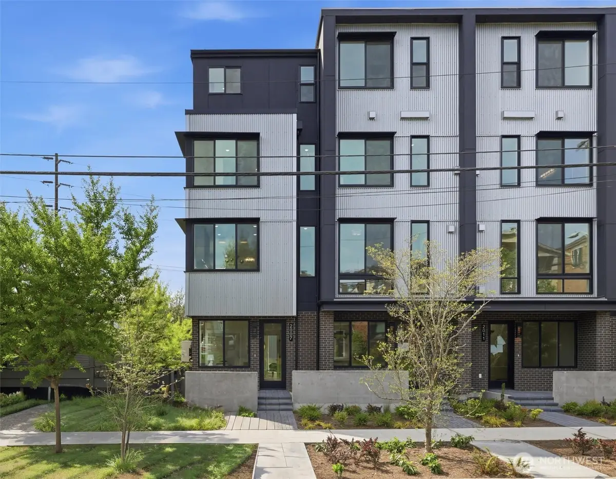 2007 Minor Avenue E, Seattle, WA 98102 - #1