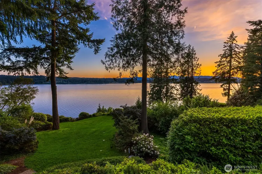 9453 Olympus Beach Road Ne, Bainbridge Island, WA 98110 - #3