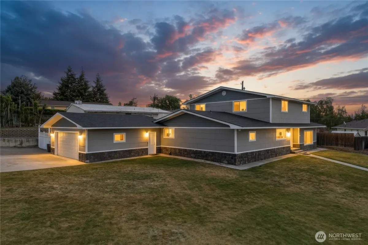 921 NW 1st Avenue, Ephrata, WA 98823 - #1