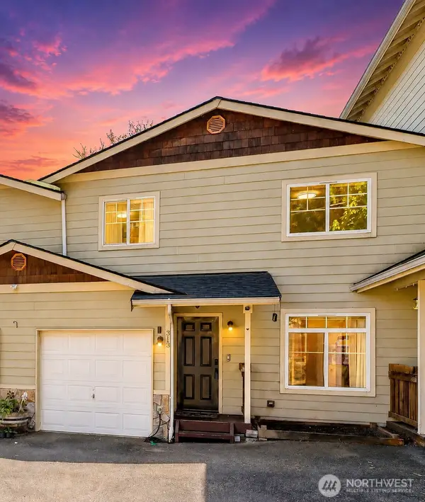 313 10th St #2B, Snohomish, WA 98290