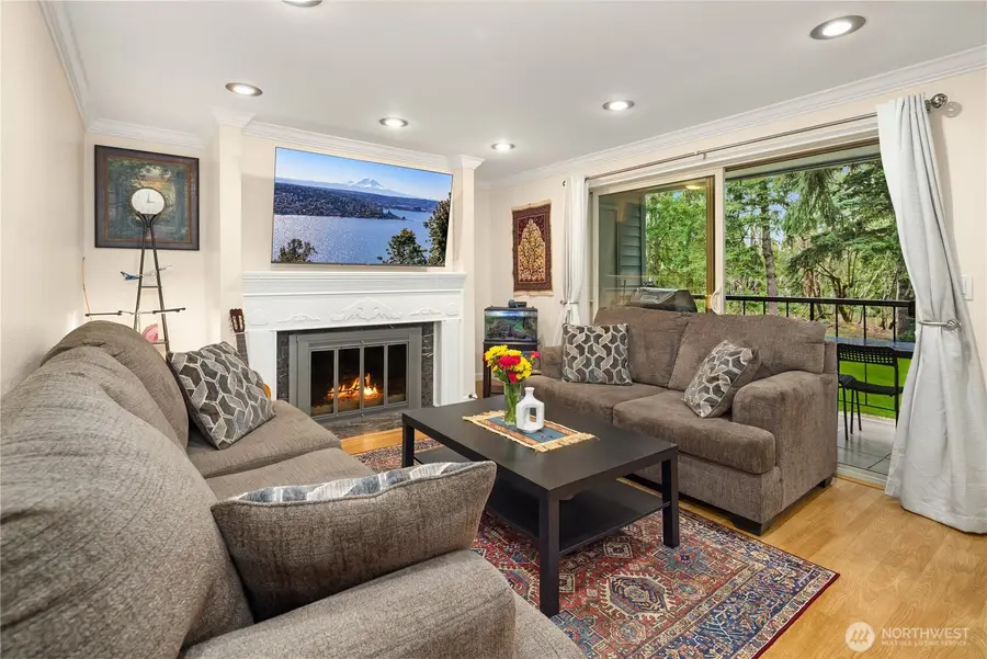 4727 W Lake Sammamish Parkway Se #B201, Issaquah, WA 98027 - #2
