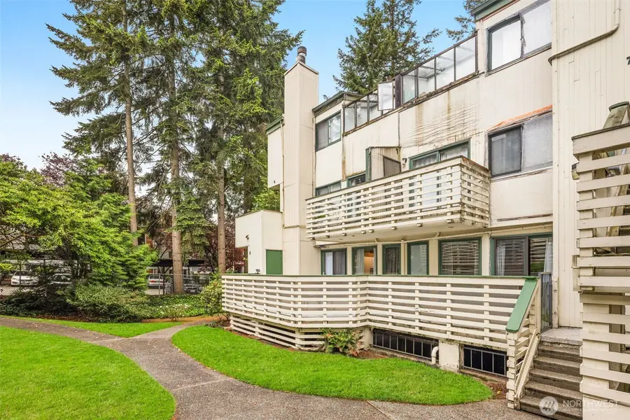 1019 156th Avenue Ne #B2, Bellevue, WA 98007 - #3