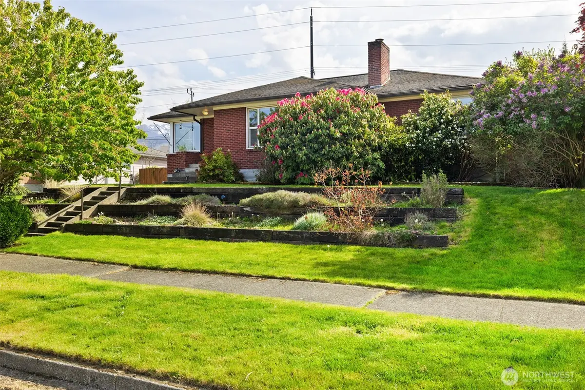 126 W 14th Street, Port Angeles, WA 98362 - #1