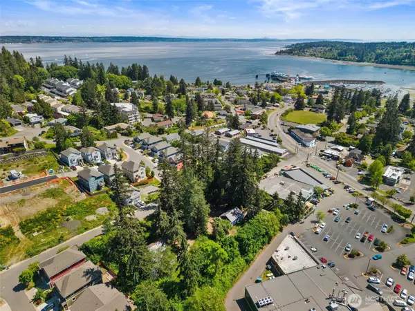 26304 Bannister Street Ne, Kingston, WA 98346