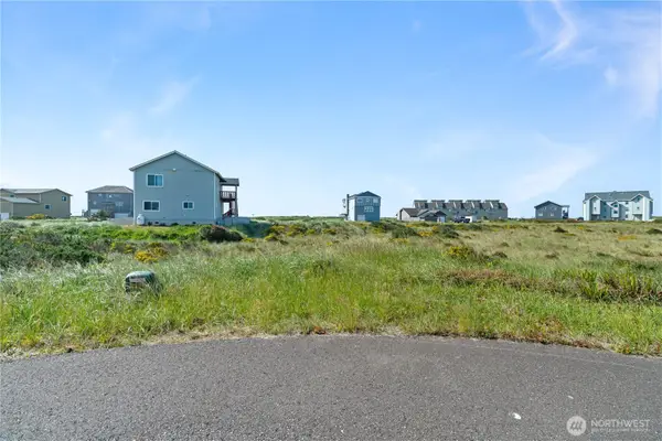 471 Hilo Court #5, Ocean Shores, WA 98569