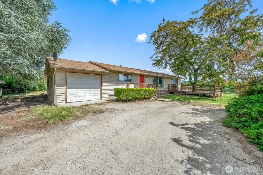 21 SW 31, East Wenatchee, WA 98802 - #2
