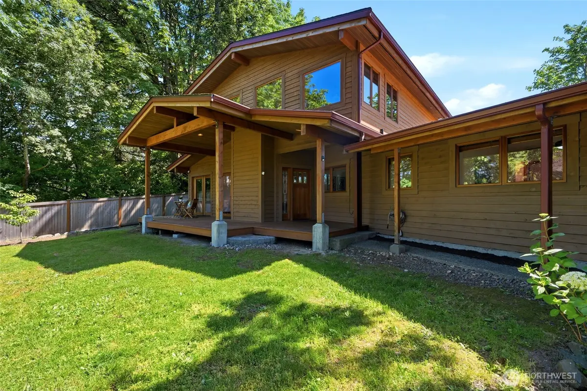 19946 47th Avenue Ne, Lake Forest Park, WA 98155 - #1