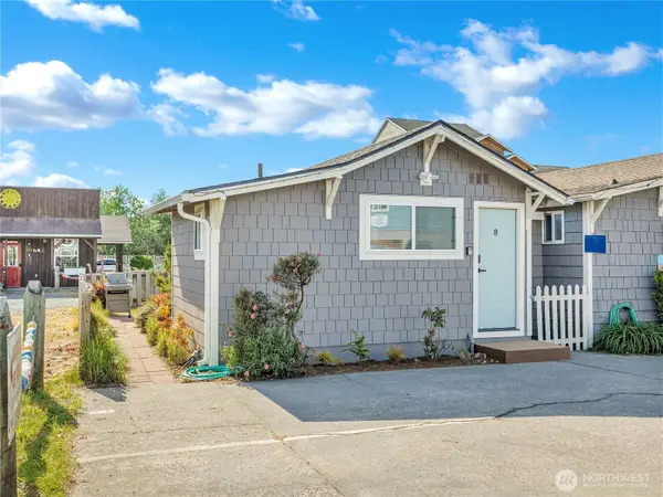 105 Ocean Beach Boulevard S #8, Long Beach, WA 98631
