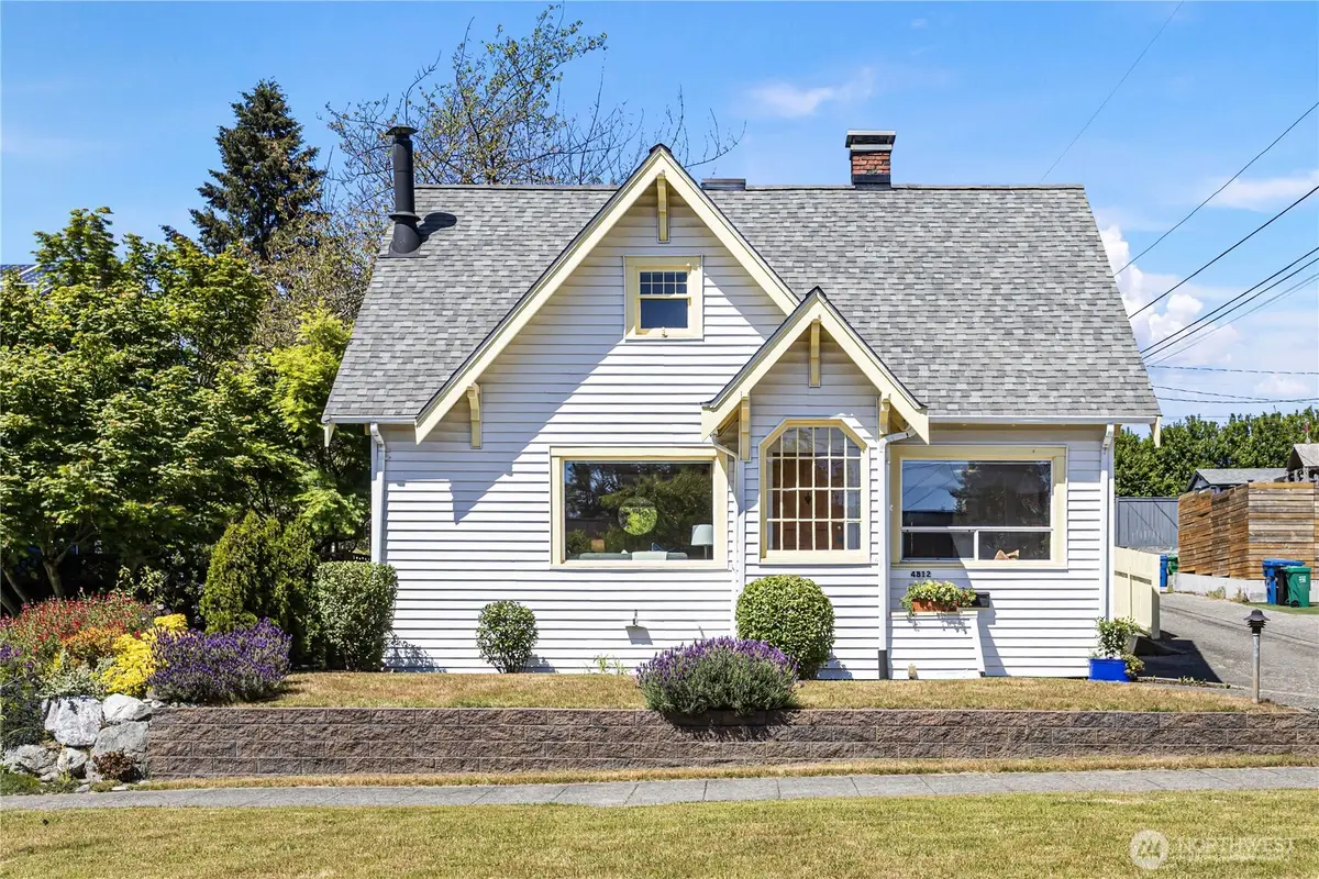 4812 SW Stevens Street, Seattle, WA 98116 - #1