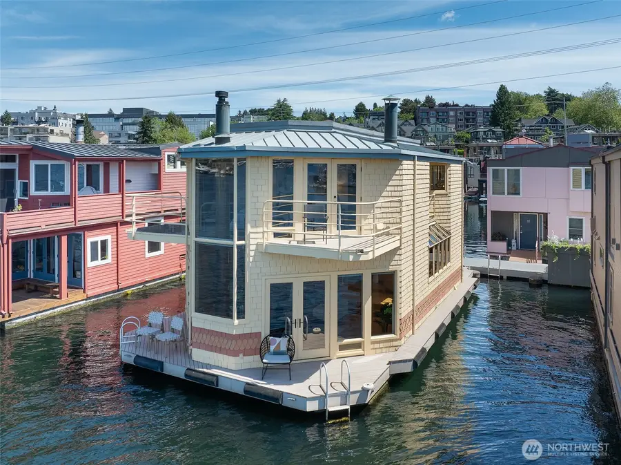 10 E Roanoke Street #8, Seattle, WA 98102 - #3
