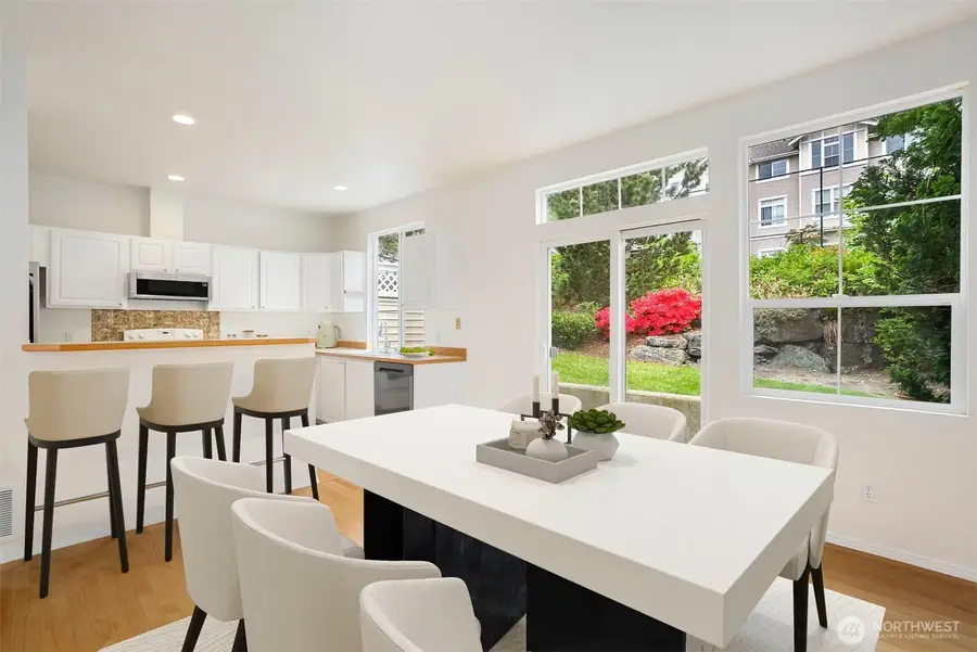 5301 164th Avenue Se, Bellevue, WA 98006 - #3