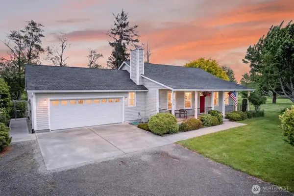 218 W Sunny Sands Road, Cathlamet, WA 98612