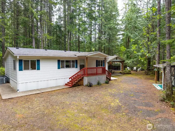 10 N Duckabush Drive W, Hoodsport, WA 98548