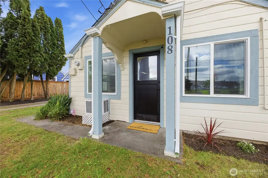 108 8th Street Nw, Puyallup, WA 98371 - #3