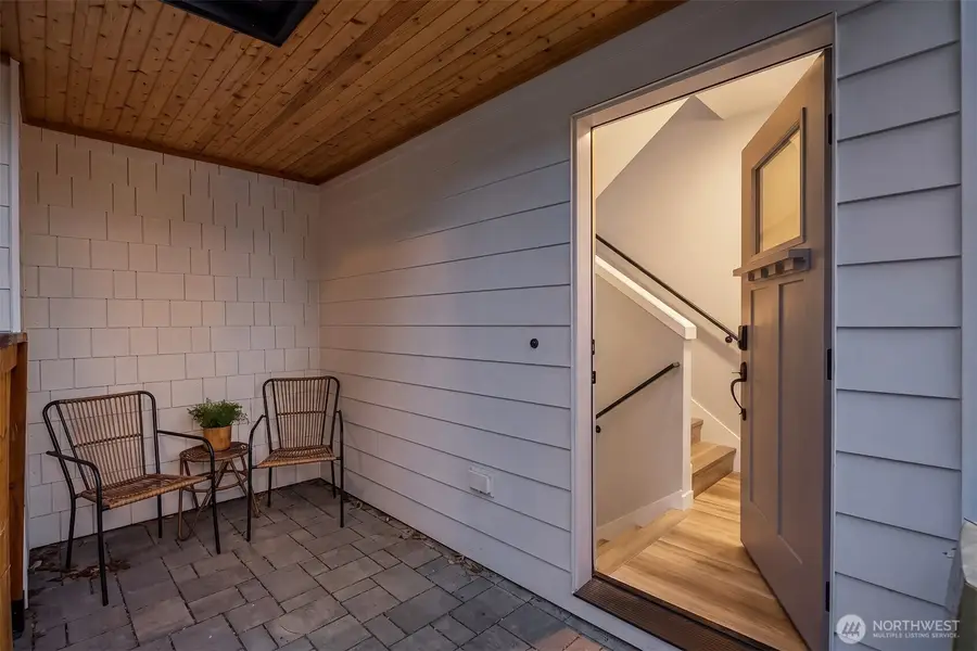 516 N 61st Street #B, Seattle, WA 98103 - #3