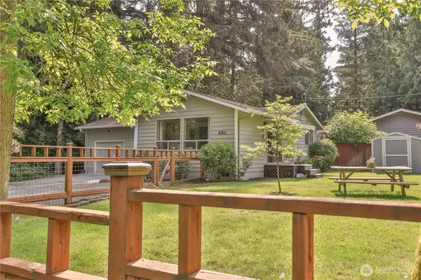 6311 Pineridge Lane, Clinton, WA 98236