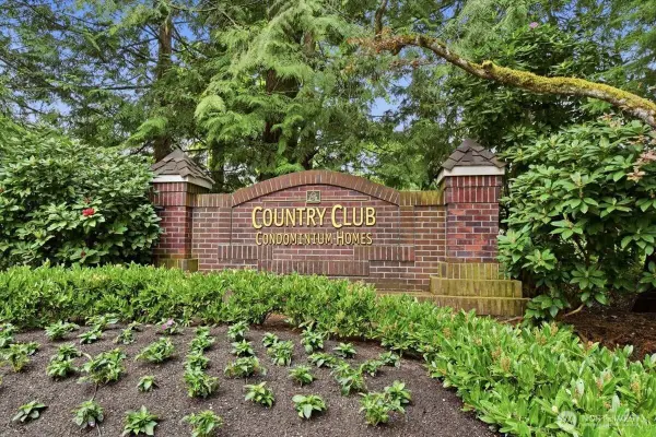 15433 Country Club Drive #E305, Mill Creek, WA 98012
