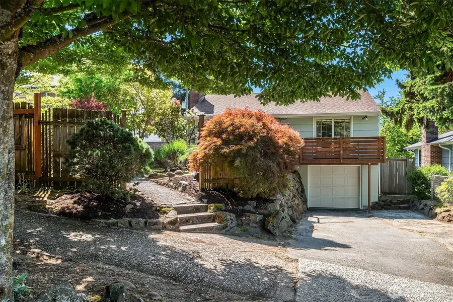 4007 49th Avenue Sw, Seattle, WA 98116 - #2