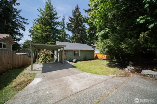 24251 26th Place S, Des Moines, WA 98198