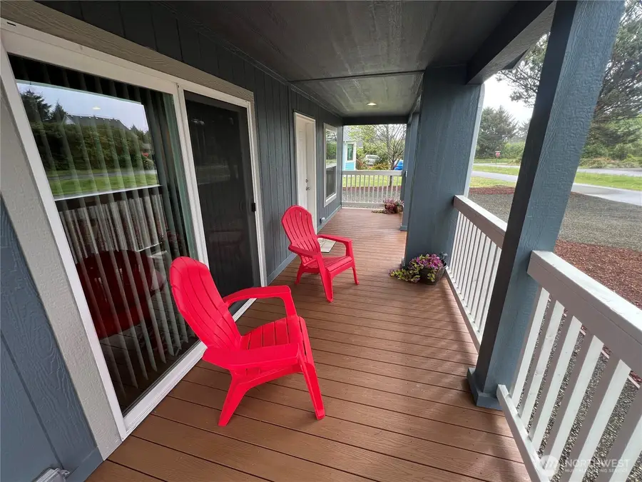 190 Clover Street Nw, Ocean Shores, WA 98569 - #3