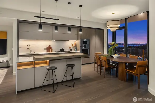 838 Avenue Square Ne #1503, Bellevue, WA 98004
