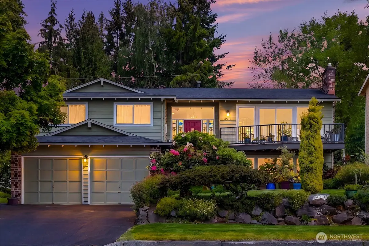 1033 8th Avenue S, Edmonds, WA 98020 - #1