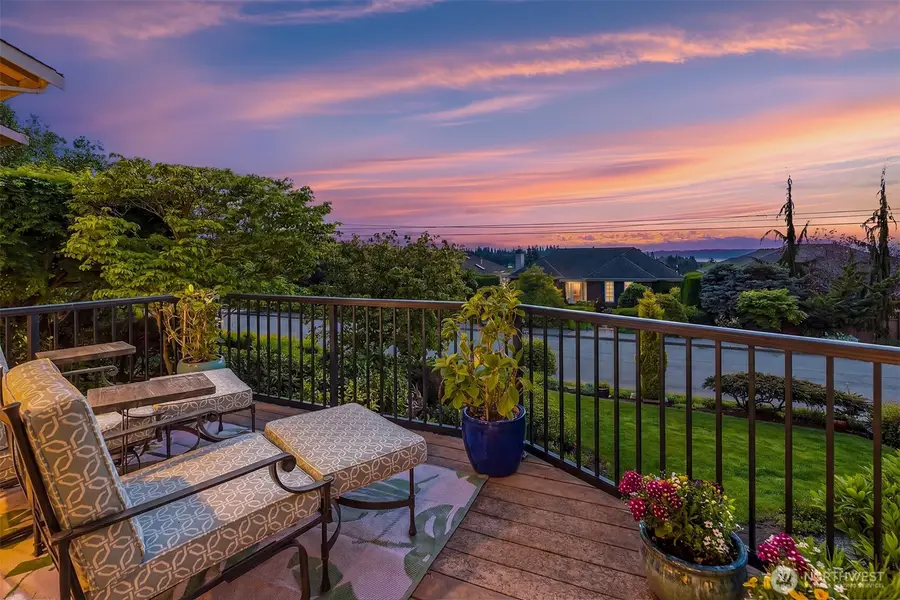 1033 8th Avenue S, Edmonds, WA 98020 - #2