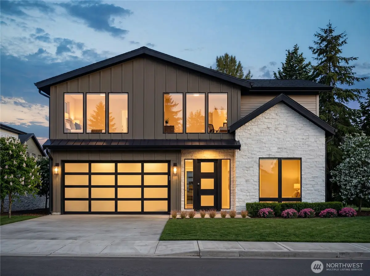 621 13th Avenue W, Kirkland, WA 98033 - #1
