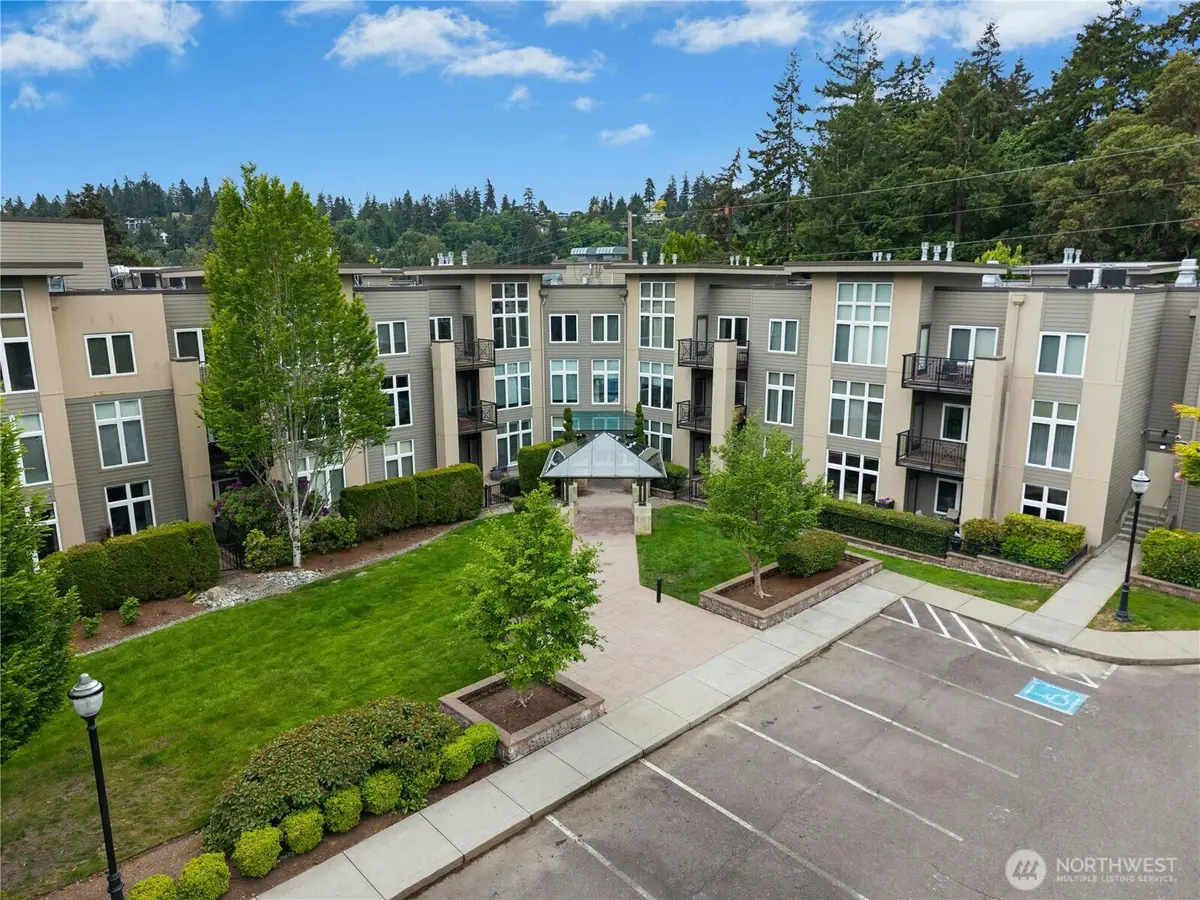 150 102nd Avenue Se #105, Bellevue, WA 98004 - #1