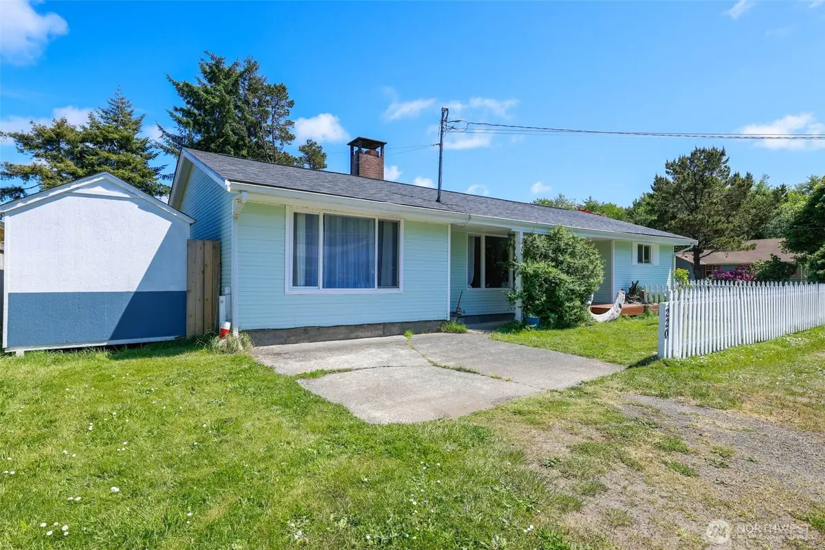 220 Grand Army Street, Westport, WA 98595 - #1