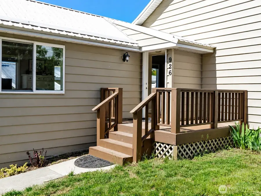 926 4th Avenue S, Okanogan, WA 98840 - #2