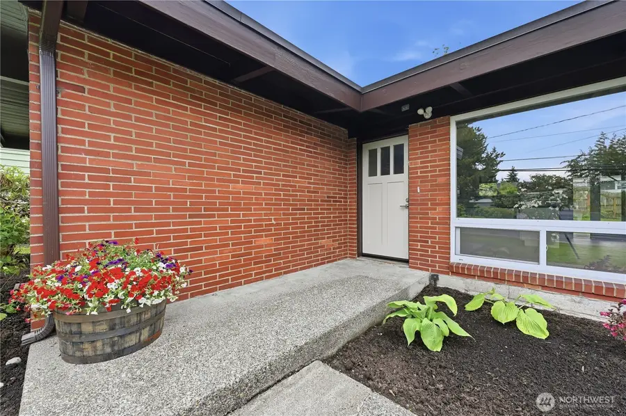 627 SW Normandy Road, Normandy Park, WA 98166 - #2