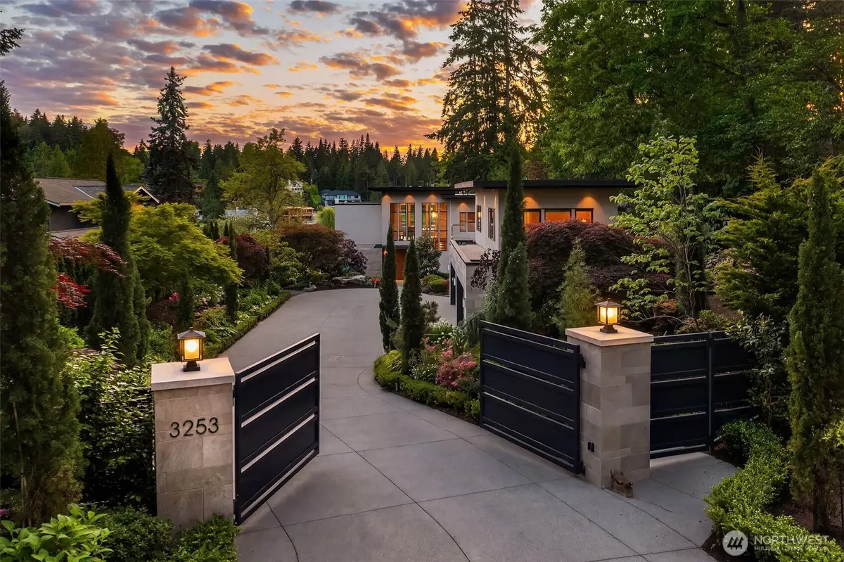 3253 Hunts Point Road, Bellevue, WA 98004 - #1
