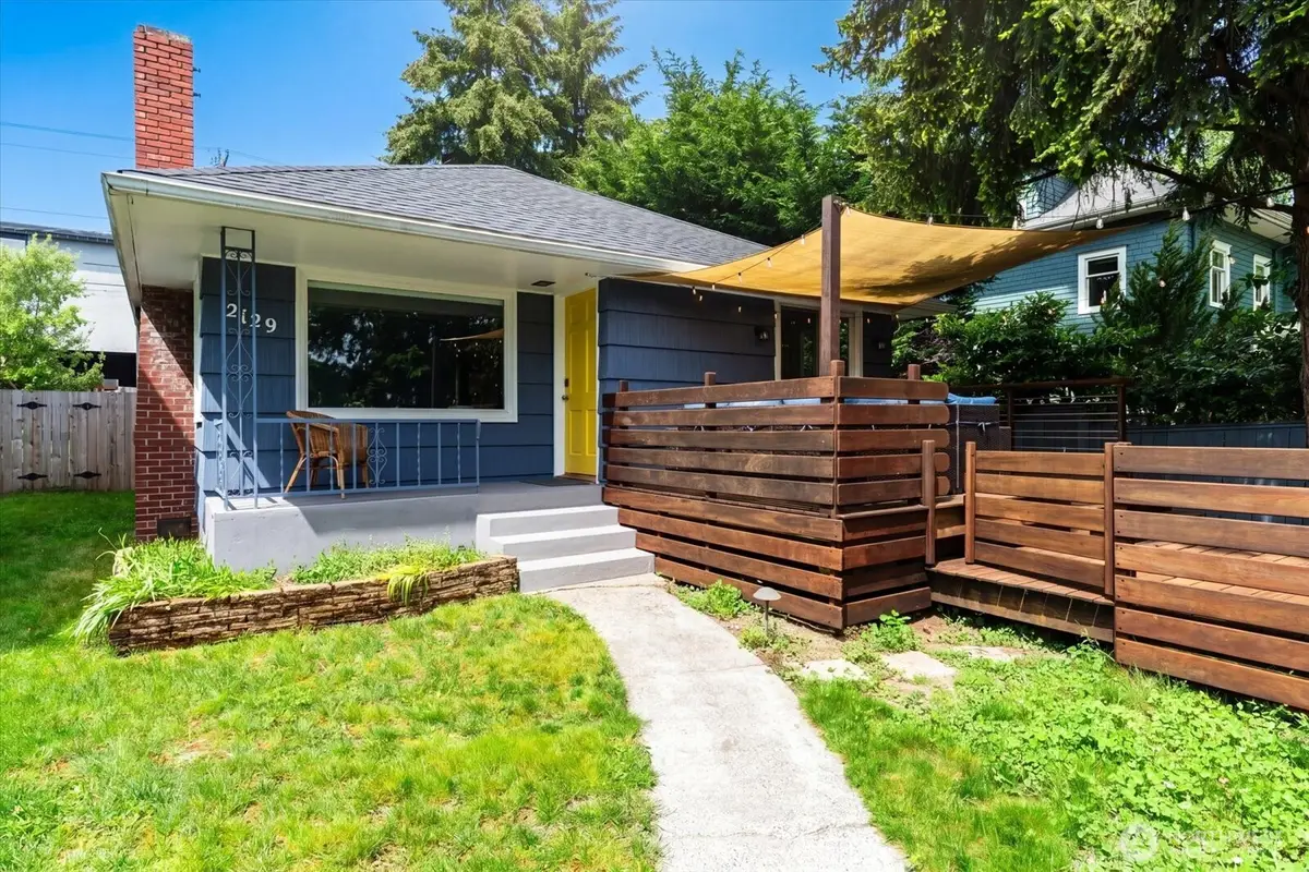 2129 42nd Avenue Sw, Seattle, WA 98116 - #1