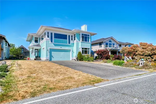 1588 Edwards Drive, Point Roberts, WA 98281