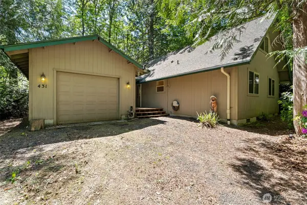 431 E Pointes Drive E, Shelton, WA 98584